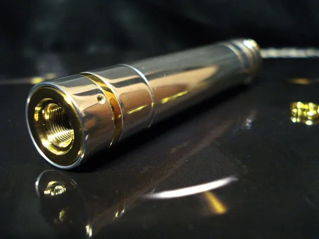 animodz-les-modz-dog-v3-mod-m-ca-plaqu-or image 1