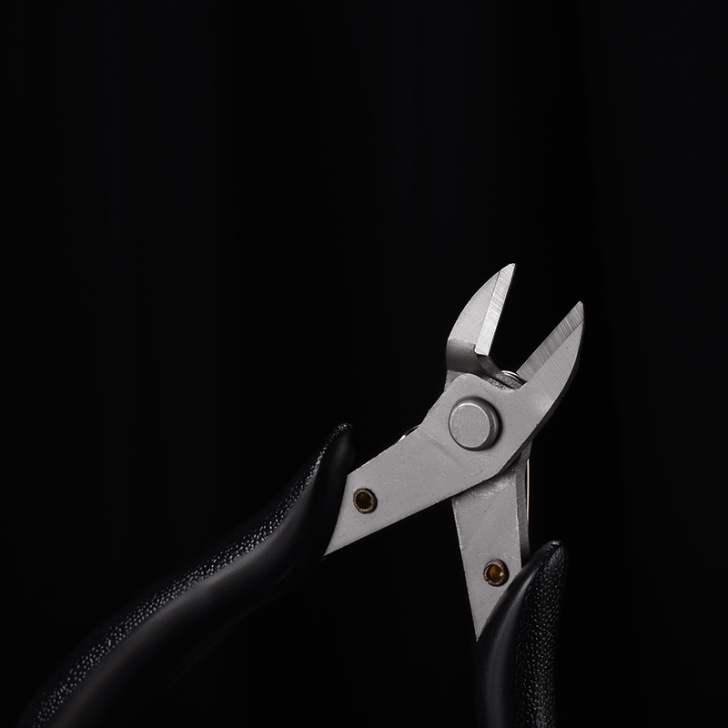 wotofo-spring-loaded-flush-cutter-pince-coupante-coil image 1